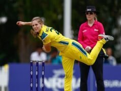 India to bat as Australia lose Molineux for series