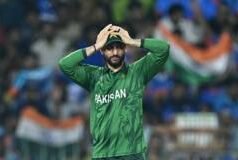 ટી20 વિશ્વકપ : ઇંગ્લૅન્ડ સામે હાર બાદ ભારતની જેમ પાકિસ્તાનનો પણ સેમિફાઇનલમાં પ્રવેશવાનો ખેલ બગડ્યો, જુઓ શું છે સમીકરણ?