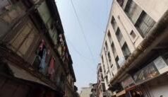 पुण्याच्या बुधवारपेठेत पडलेल्या धाडीनंतर ‘हे’ प्रश्न का झाले उपस्थित, पोलिसांनी काय उत्तर दिलं?