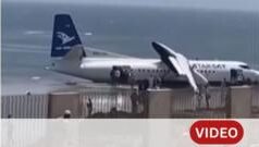 विमान इमर्जन्सी लँडिंगदरम्यान धावपट्टीवरून घसरलं आणि थेट समुद्रात कोसळलं