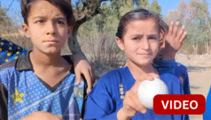 காணொளி: டேல் ஸ்டெய்ன் பாணியில் அதிவேகமாக பந்துவீசி அசத்தும் 8 வயது சிறுமி