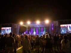 ARIA Award-winning Conrad Sewell has a unique opportunity to attend a free summers concert in Como.