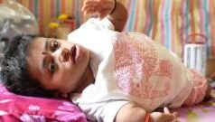 હાડકાંની બીમારીથી પીડાતાં 29 વર્ષનાં ગિરીજા જાતે ખાઈ નથી શકતાં છતાં આર્ટવર્કથી કેવી રીતે પગભર બન્યાં?