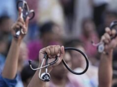 മെഡിക്കൽ കോളജുകളിലെ പി ജി ഡോക്ടര്മാര് സമരത്തിലേക്ക്; നാളെ ഒ പി ബഹിഷ്കരിക്കും