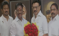 முன்னாள் முதலமைச்சர் ஓ.பன்னீர்செல்வம் திமுகவில் இணைந்தார் – என்ன நடக்கிறது?