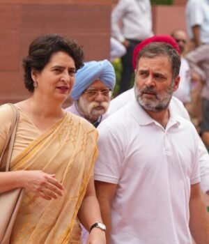 rahul-gandhi-with-party-mp-priyanka-gandhi-vadra-at-parliament-premises-144106795-16x9_0.jpg