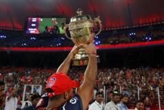 உரிமையாளர் மாற்றம் ஆர்சிபி அணியில் மாற்றத்தை ஏற்படுத்துமா? காத்திருக்கும் சவால்கள்