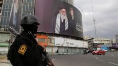 तेहरान के लोगों ने बताया सरकार विरोधी प्रदर्शनों को रोकने के लिए क्या क़दम उठा रहा है ईरान?