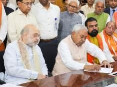 नीतीश कुमार तीन महीने में ही क्यों छोड़ रहे हैं सीएम की कुर्सी, बेटे के भविष्य को लेकर लग रही हैं ये अटकलें