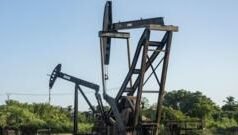 “சாத்தானின் மலம்”: கச்சா எண்ணெய் கண்டுபிடிக்கப்பட்ட வரலாறு