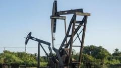 “சாத்தானின் மலம்”: கச்சா எண்ணெய் கண்டுபிடிக்கப்பட்ட வரலாறு