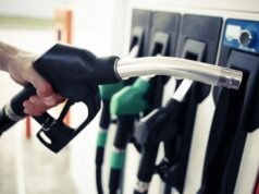 ഇന്ധന എക്സൈസ് നികുതി കുറച്ചു; പെട്രോളിനും ഡീസലിനും കുറച്ചത് പത്ത് രൂപ വീതം