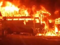 ഇന്നു പുലര്ച്ചെ ആന്ധ്രാപ്രദേശില് ബസും ടിപ്പറും കൂട്ടിയിടിച്ച് പത്ത് പേര് കൊല്ലപ്പെട്ടു; 20 പേര്ക്ക് പരിക്ക്