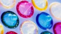 இரான் போரால் இந்தியாவில் ஆணுறை விலை உயரும் ஆபத்து ஏன்?