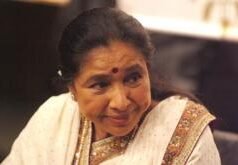 આશા ભોંસલેનું અવસાન: જીદ અને ટૅલેન્ટના બળે પોતાનાં જ બહેન લતા મંગેશકરના સિંહાસનને ટક્કર આપી