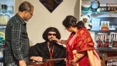 ‘অনেকের কাছে নিছক স্কাল্পচার, কিন্তু আমাদের কাছে বাবা-মা’