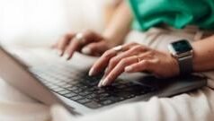 ‘బ్యాక్ బటన్ హైజాకింగ్’కు పాల్పడే వెబ్సైట్ల పనిపడతామంటున్న గూగూల్