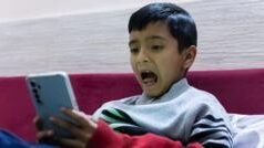 வீடியோ பார்க்கையில் திணறும் குழந்தைகளின் மூளை – ஒரு நாளுக்கு எவ்வளவு நேரம் செல்போன் பார்க்கலாம்?