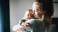 ఆర్ఎస్వీ: శిశువులకు సోకే ఈ వైరస్ను టీకా అడ్డుకుంటుందా, గర్భిణులు ఏ సమయంలో టీకా తీసుకోవాలి?