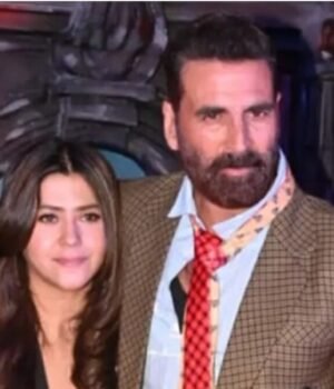 Ekta_Kapoor_Akshay_Kumar_1775493023665_1775493027429.jpg