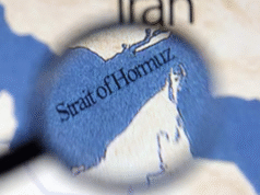 डोनाल्ड ट्रंप को ठेंगा दिखाने की तैयारी में यूरोप, स्ट्रेट ऑफ होर्मुज को लेकर पक रही कौन सी खिचड़ी?