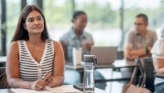 એ દેશ જ્યાં જવા એક સમયે ભારતીયો પડાપડી કરતા હતા, ત્યાં કેમ બહુ લોકો નથી જવા માગતા?