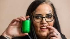 ', ਈ-ਸਿਗਰਟ ਕਾਰਨ ਮੇਰ ੇ ਦੰਦਾ ਂ ', ਚ ਕਾਲ ੇ ਛੇਦ ਬਣ ਗਏ',, ਇੱਕ ਦਿਨ ', ਚ 600 ਪਫ ਵਾਲ ਾ ਵੇਪ ਵਰਤਣ ਵਾਲ ੀ ਮਹਿਲ ਾ ਨ ੇ ਕਿਵੇ ਂ ਛੱਡ ੀ ਇਹ ਲਤ