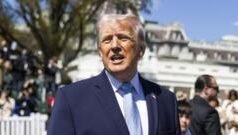 সুযোগ থাকলে ইরানের সব তেল দখল করে নিতাম, কিন্তু আমেরিকানরা চায় আমরা ফিরে আসি: ট্রাম্প