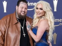 Describes Bonnie Xo’s abstinence and voyage in detail.