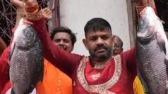 వెస్ట్ బెంగాల్లో ఫిష్ పాలిటిక్స్.. బీజేపీ అభ్యర్థులు చేపలను చూపిస్తూ ప్రచారం చేస్తున్నారెందుకు?